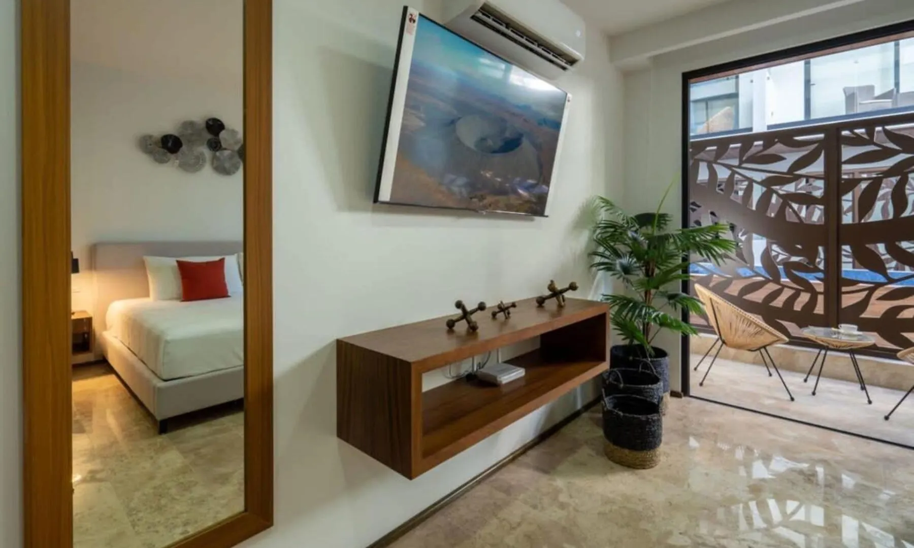 Cozy Studio Pool And Roof Lounge Beach 5 Blocks Playa del Carmen Mexico